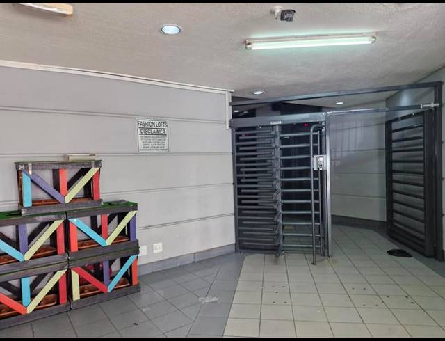 1 BEDROOM APARTMENT FOR SALE IN JOHANNESBURG CBD